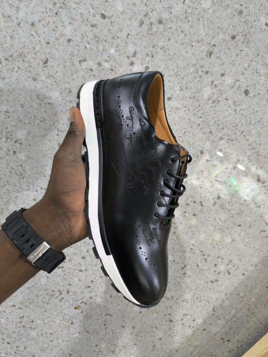 Chaussures en cuir élégantes