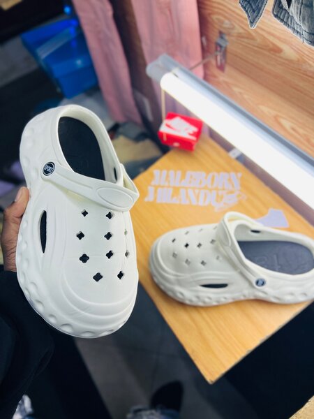 High quality crocs