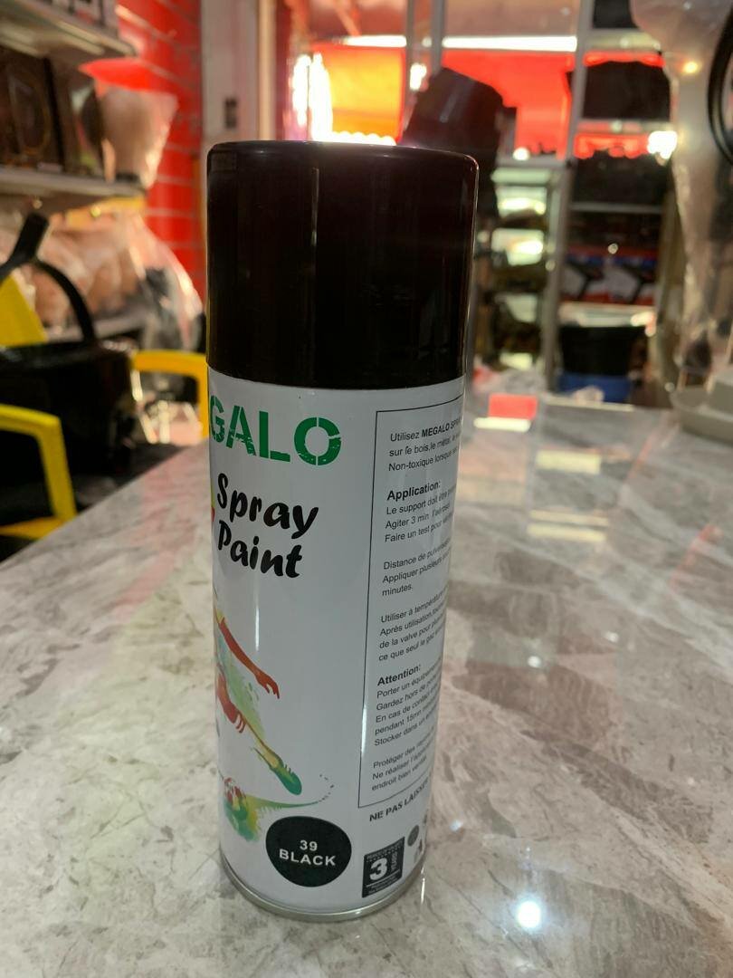 Spray Paint Noir Megalo