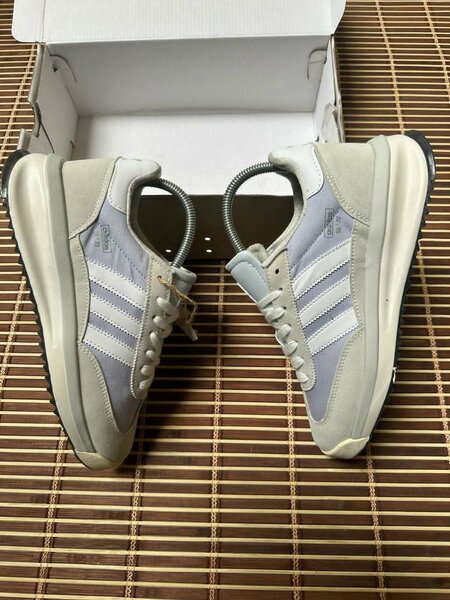Basket Adidas 72