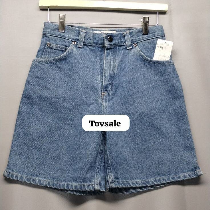 Bermuda shorts and cargo shorts