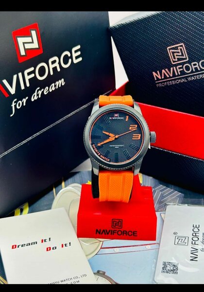 Montre Naviforce Étanche Design