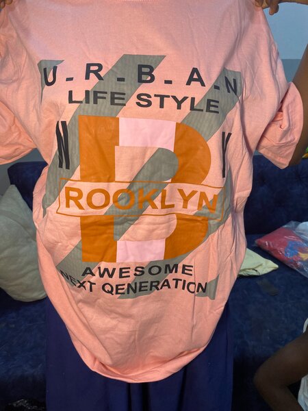 T-shirt imprimé urbain tendance