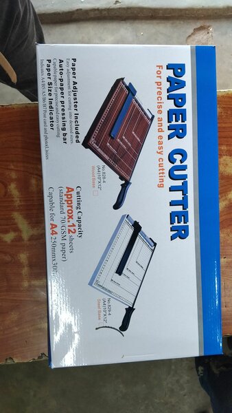 Paper cutter coupeur de papier carte de visite badge  A4