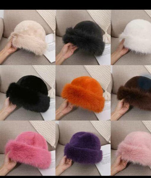 Chapeau en fausse fourrure coloré