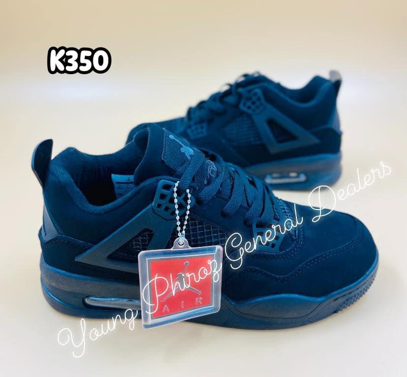 Good Quality Sneakers Size: 40-45 