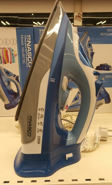 Fer à repasser NASCO 2200W