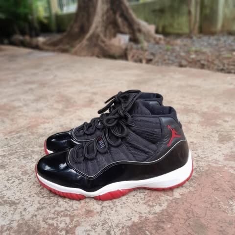 JORDAN 11