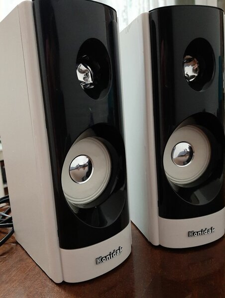 Колнки, динамики