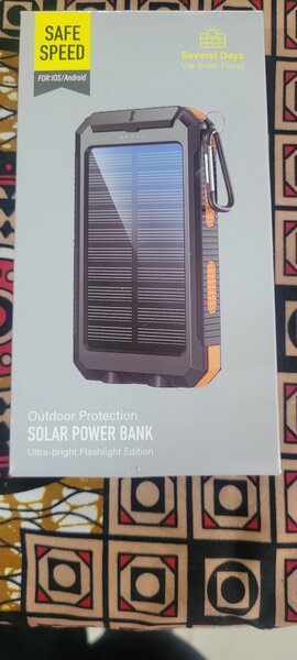 SOLAR POWER BANKS