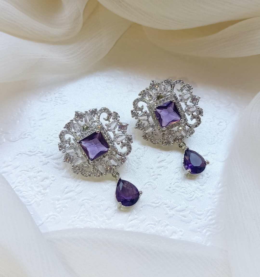 Ladies earrings