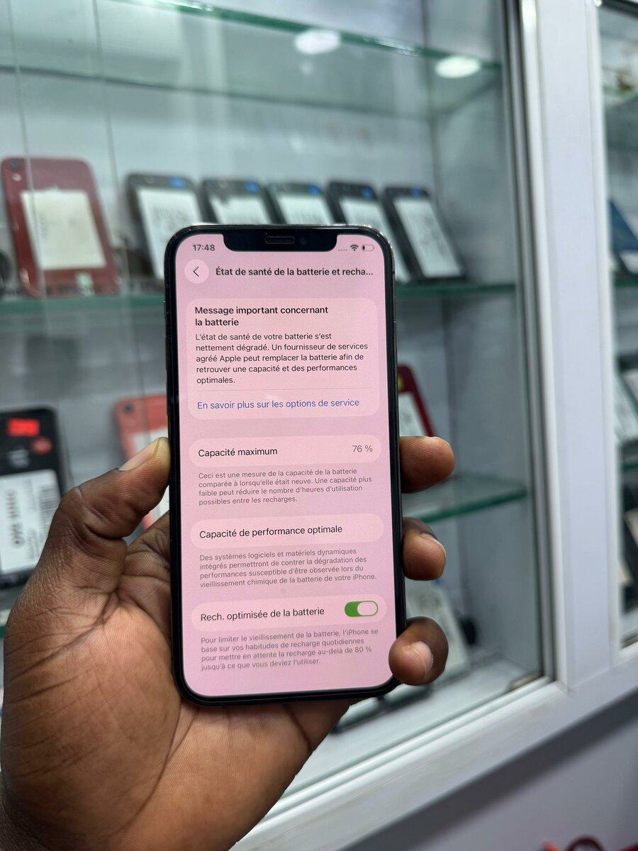 12 pro 128Go tout est dorigin