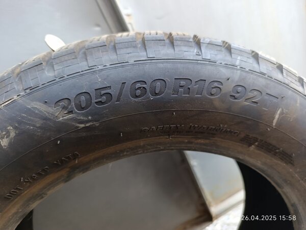Производитель: Kumho Модель: W