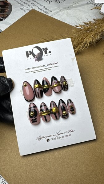 Ongles Pressés Chic Noir
