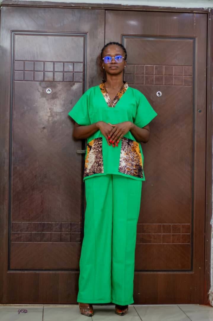 Tenue ample verte élégante