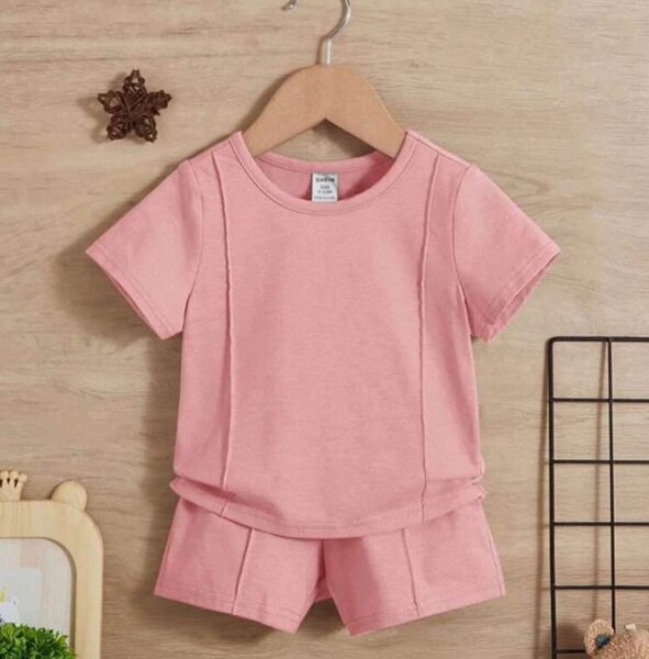 Vêtements pour garçons et filles