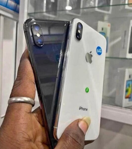 iPhone X 64GB Reconditionné