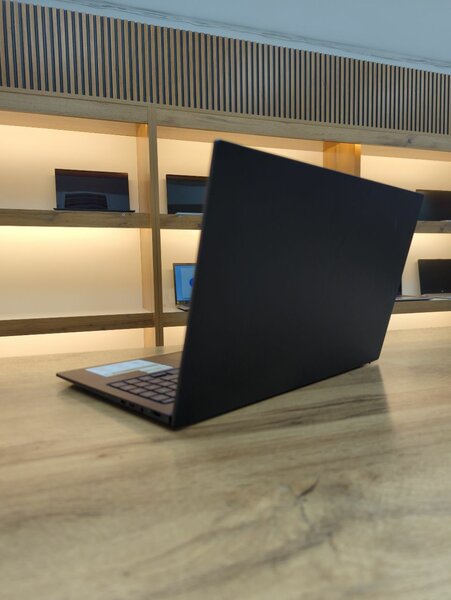 ASUS Zenbook