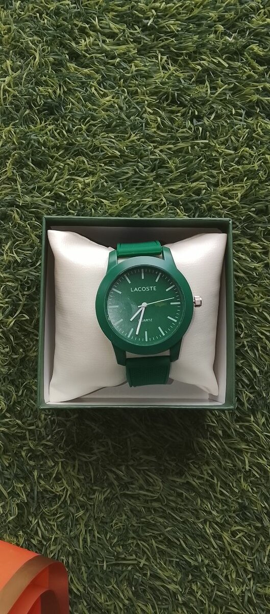 Montre Lacoste élégante
