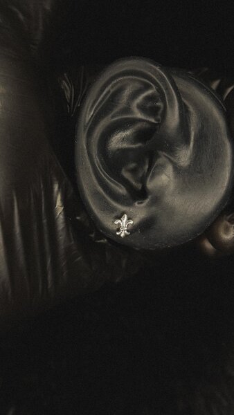 BOUCLE D'OREILLE PERCÉ