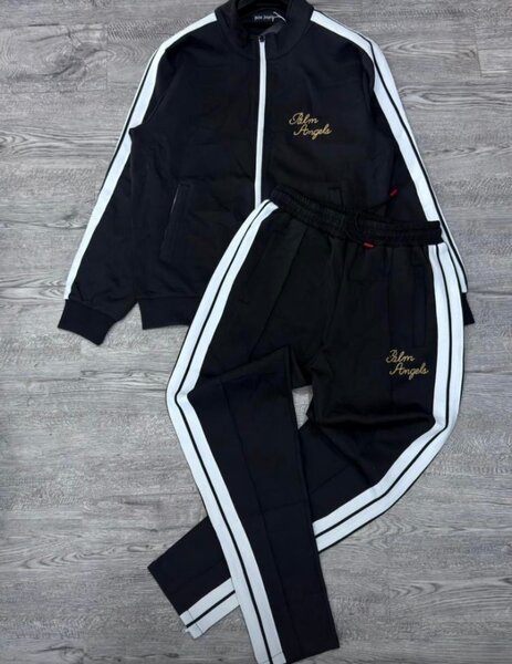 Ensemble de survêtement stylé