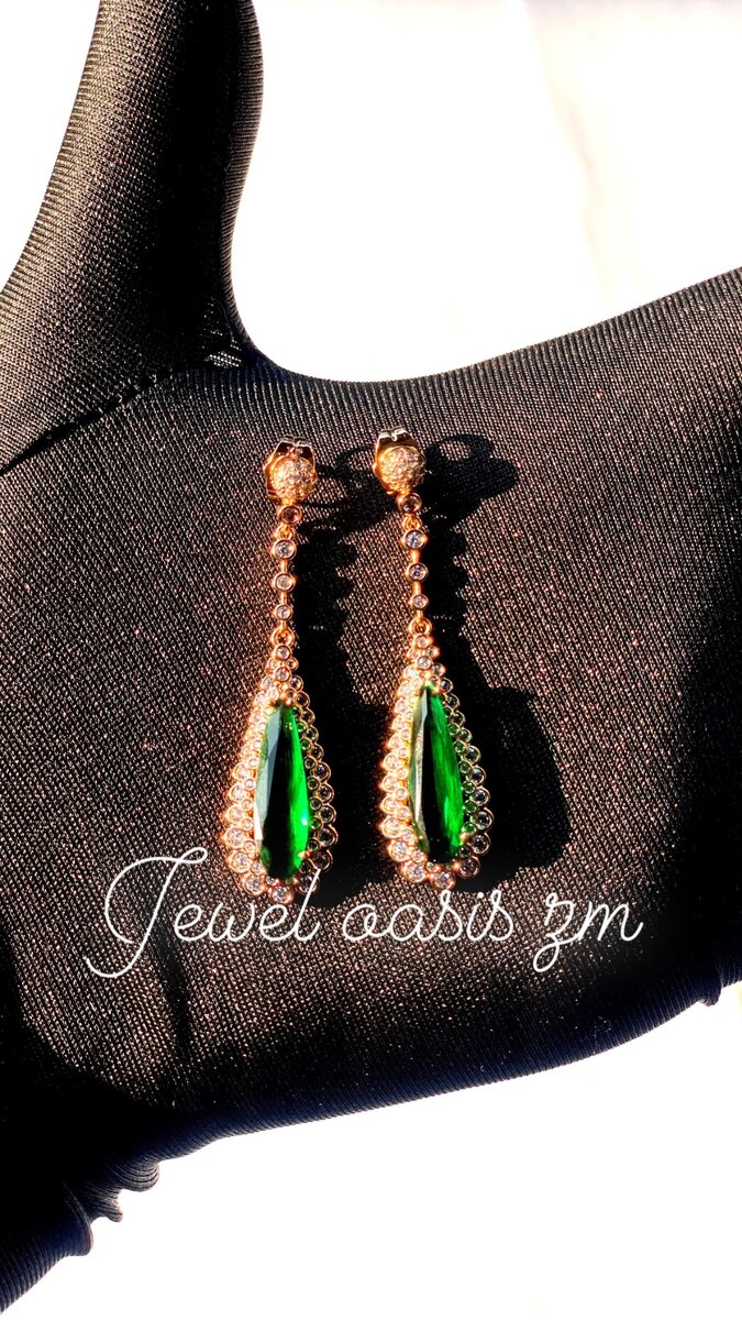Emerald earrings