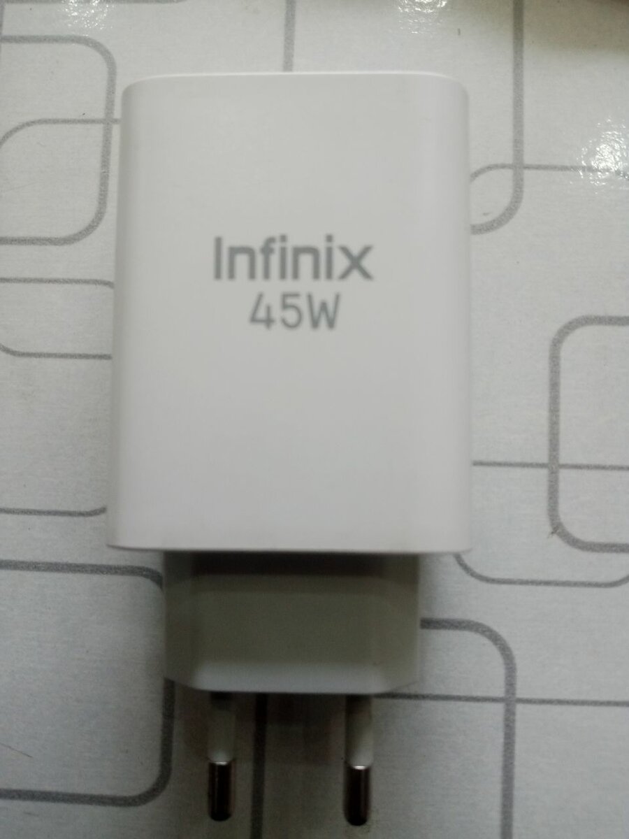 Infinix 100% orignal adopter