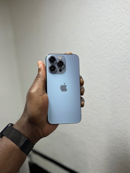 iPhone 13 Pro Max 128Go état 10/10 jamais démonté