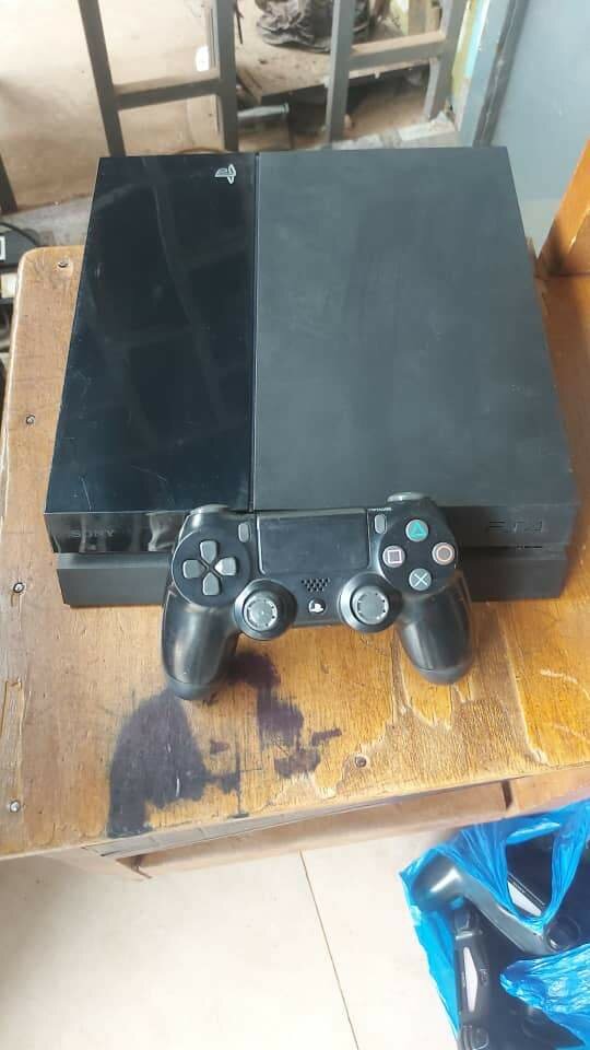 PS4