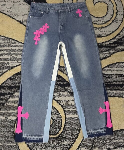 Jeans en denim customisés