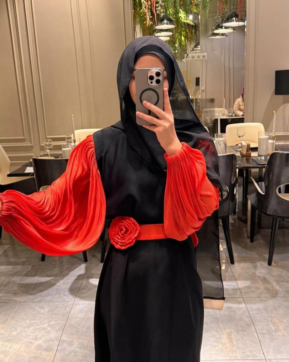 Дубайская вечерняя платья