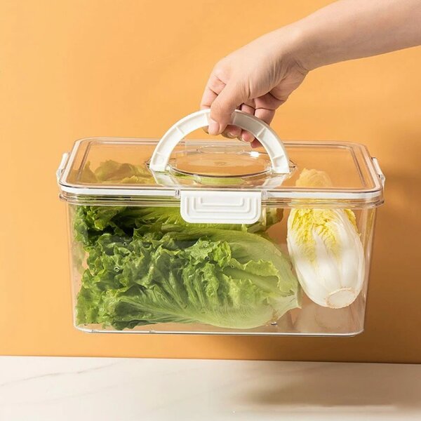 Vegetable storage container with inner basket