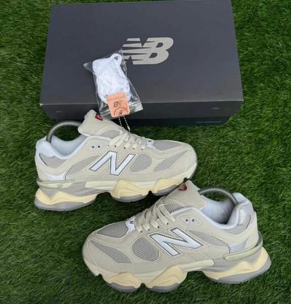 Baskets New Balance Beige