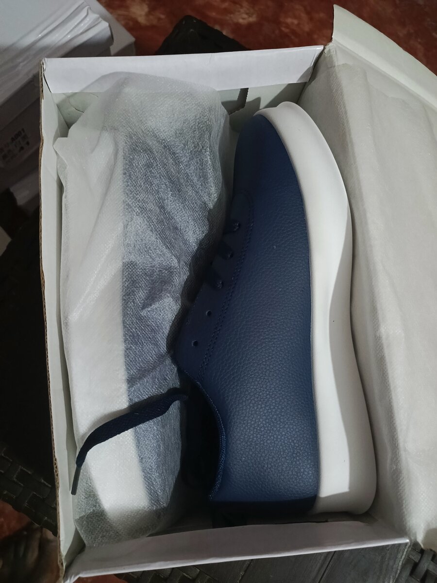 Baskets bleu marine élégantes