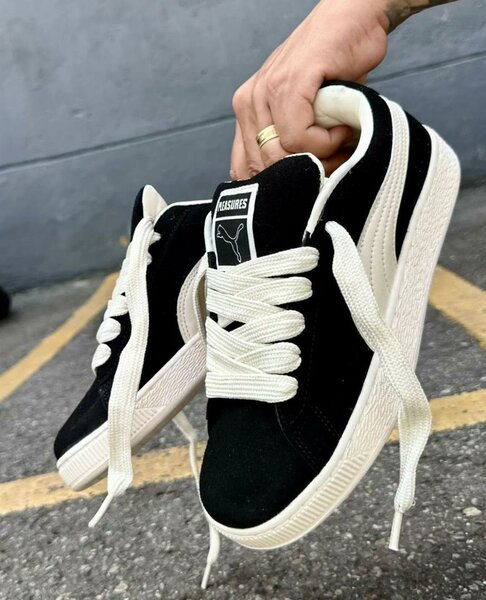 Sneakers noires tendance homme