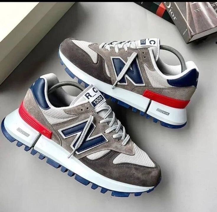 New  Balance RC 1300