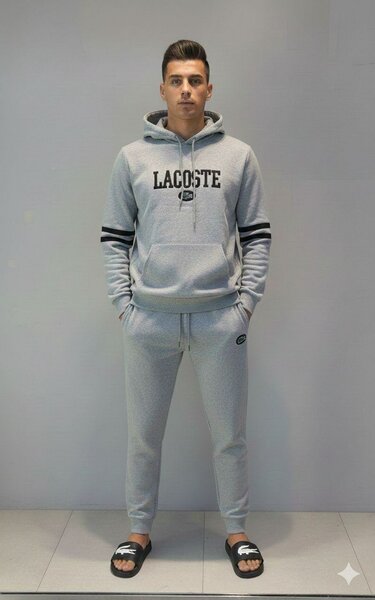 Sweat à capuche Lacoste élégant