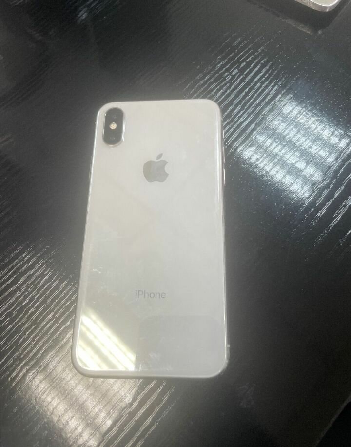 iPhone X