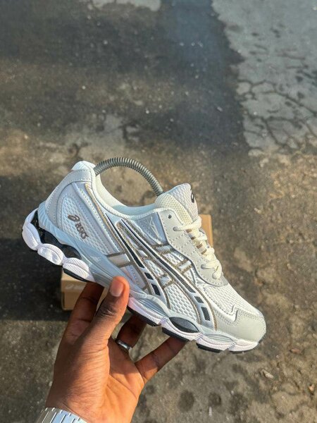 ASICS Chaussures de Running