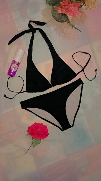 Maillot de bain noir deux pièces