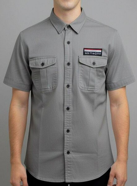 Chemise grise à manches courtes