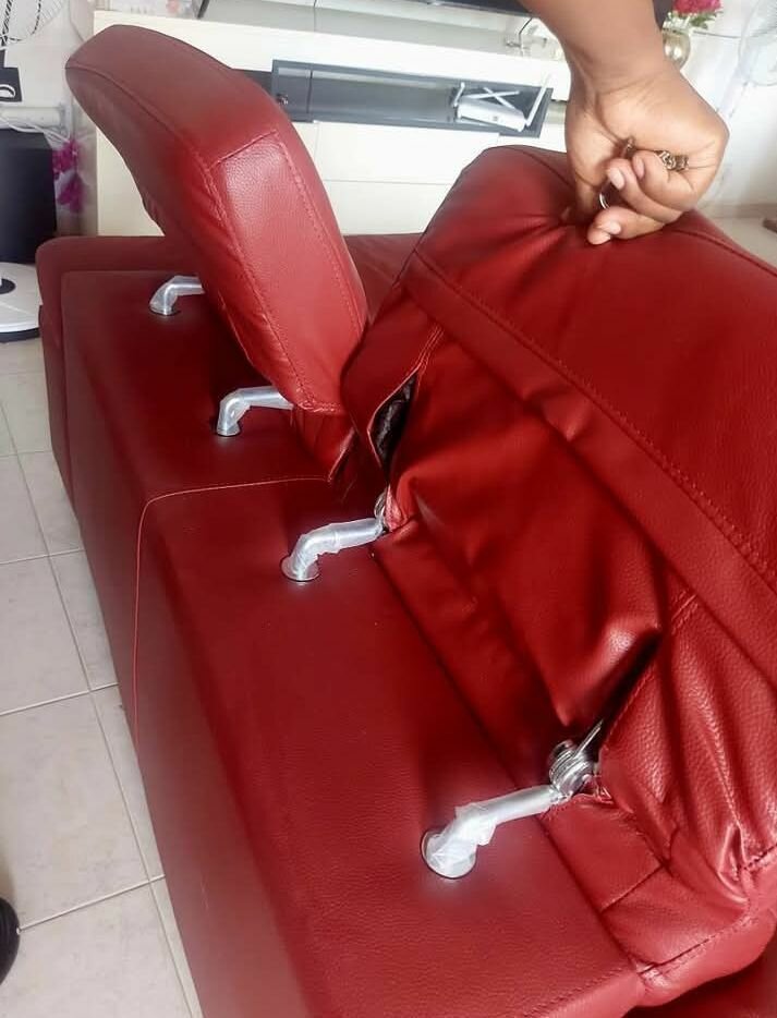 Canapés en cuir rouge moderne