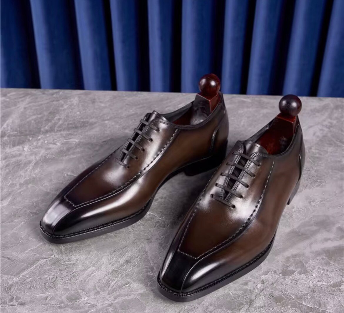 Chaussures habillées en cuir pour homme