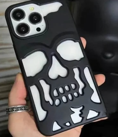black skull case