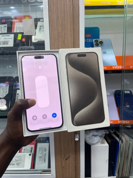 iPhone 15 Pro Max 256Go