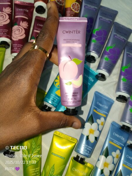 Crème main pêche