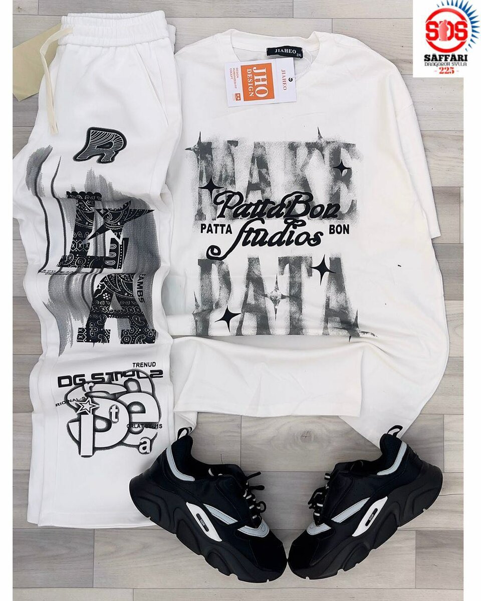 complt tee-shirts, pantalons et chaussures