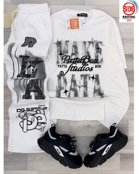 complt tee-shirts, pantalons et chaussures