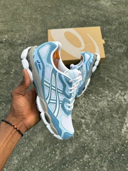 Baskets Asics