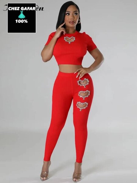 Ensemble élégant à motifs cœur